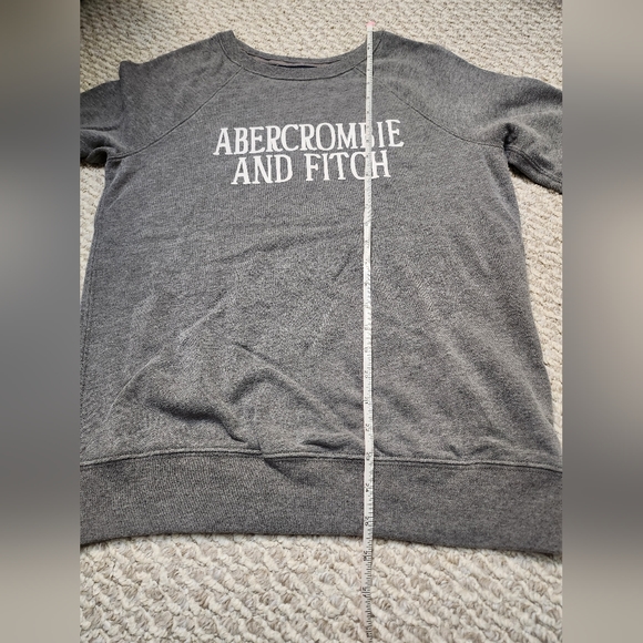 (Barely Worn)Abercrombie&Fitch Round Neck Long Sleeve Sweatshirt Women Size:S - Picture 6 of 9